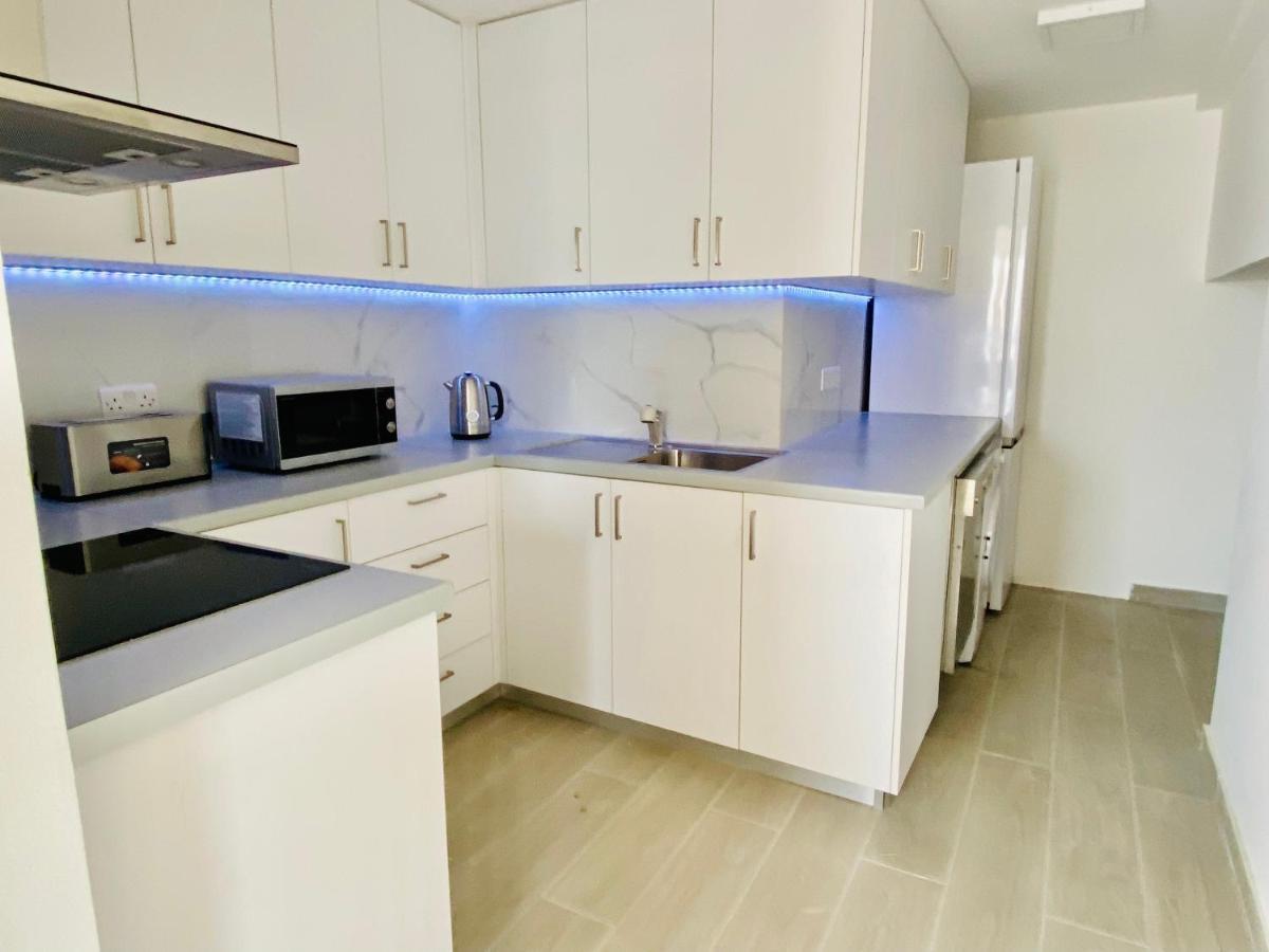 Basillica 3 Bedrooms Apartment 파포스 외부 사진